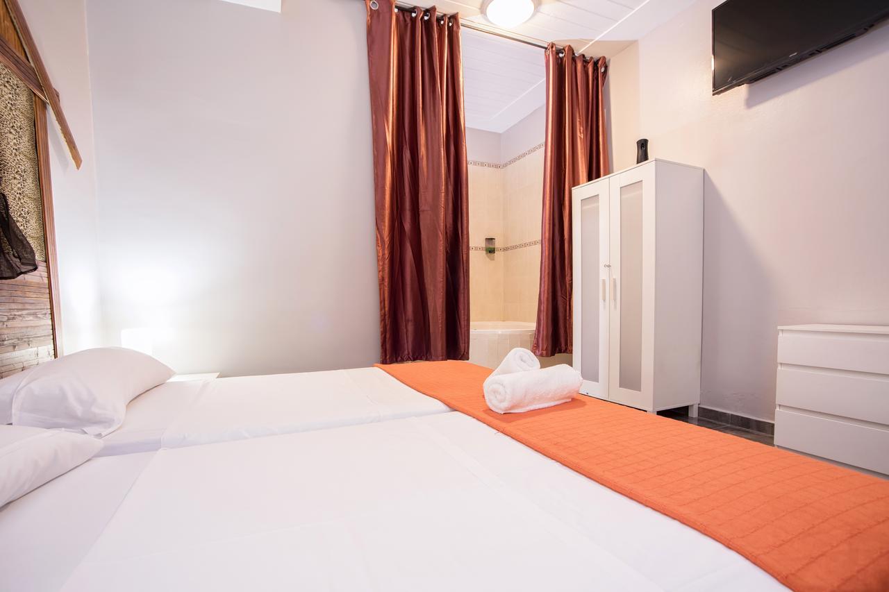 Hostal Ciudad Jardin Málaga Exterior foto